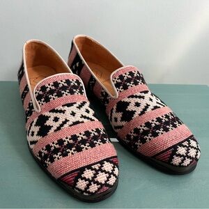 NWOT Cobra Society Women's Tapestry Loafers size 6